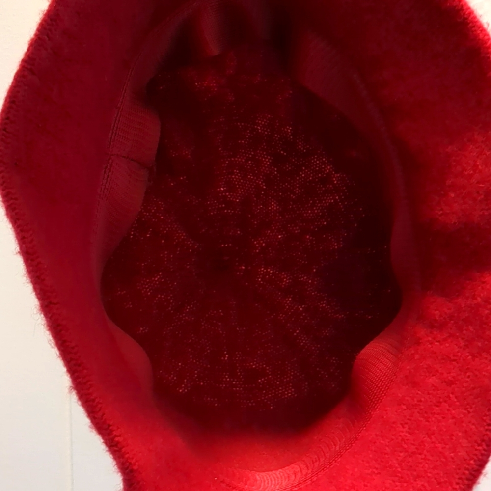 Red wool hat - Picture 4 of 4